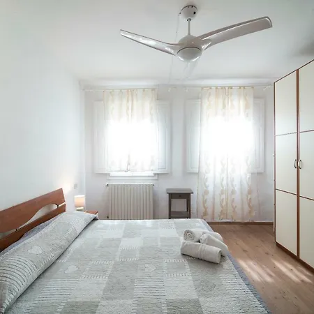 Porcellana 25 House Daire